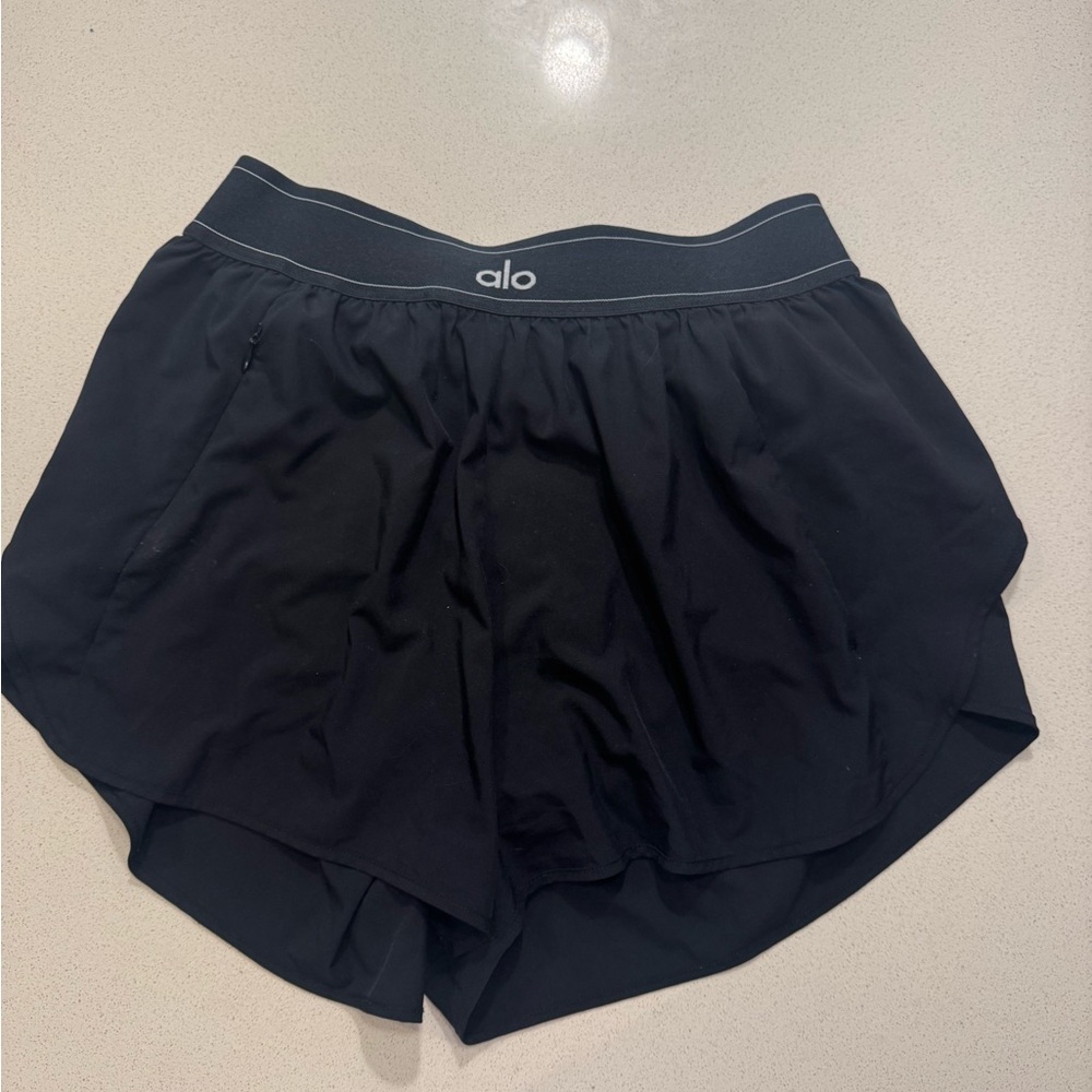 ALO Match Point Yoga Women's Athletic Black Shorts - M